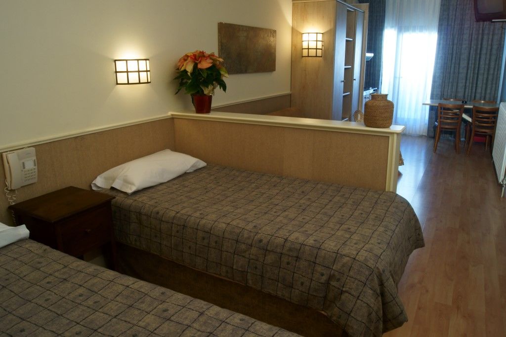 Atiram Patagonia Hotel Arinsal Exterior photo